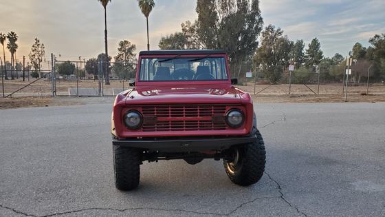 1975 Ford Bronco Modified by baderink