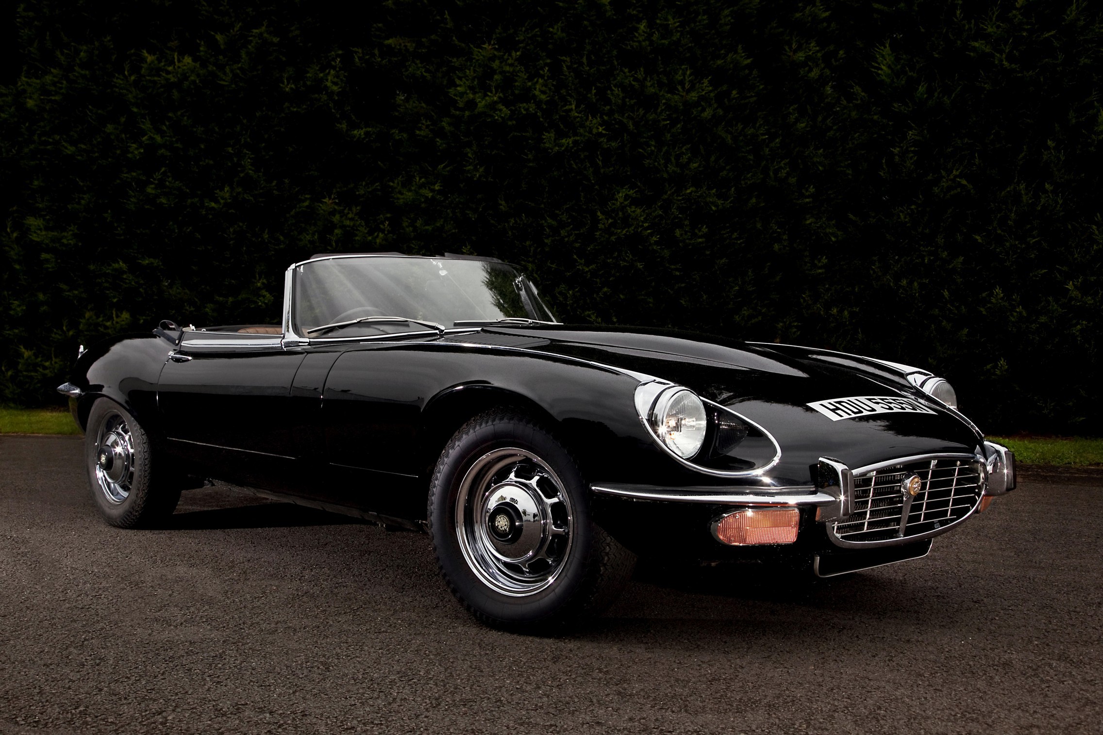 Tesla-Powered Jaguar E-Type Restomod by E.C.D.