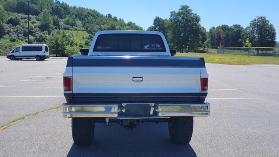1985 Chevrolet C10 Scottsdale 4x4 by Bigblockjoe