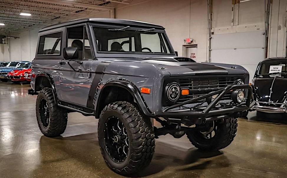 Off-Road-Primed 1976 Ford Bronco
