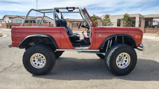 1975 Ford Bronco by eatoledo