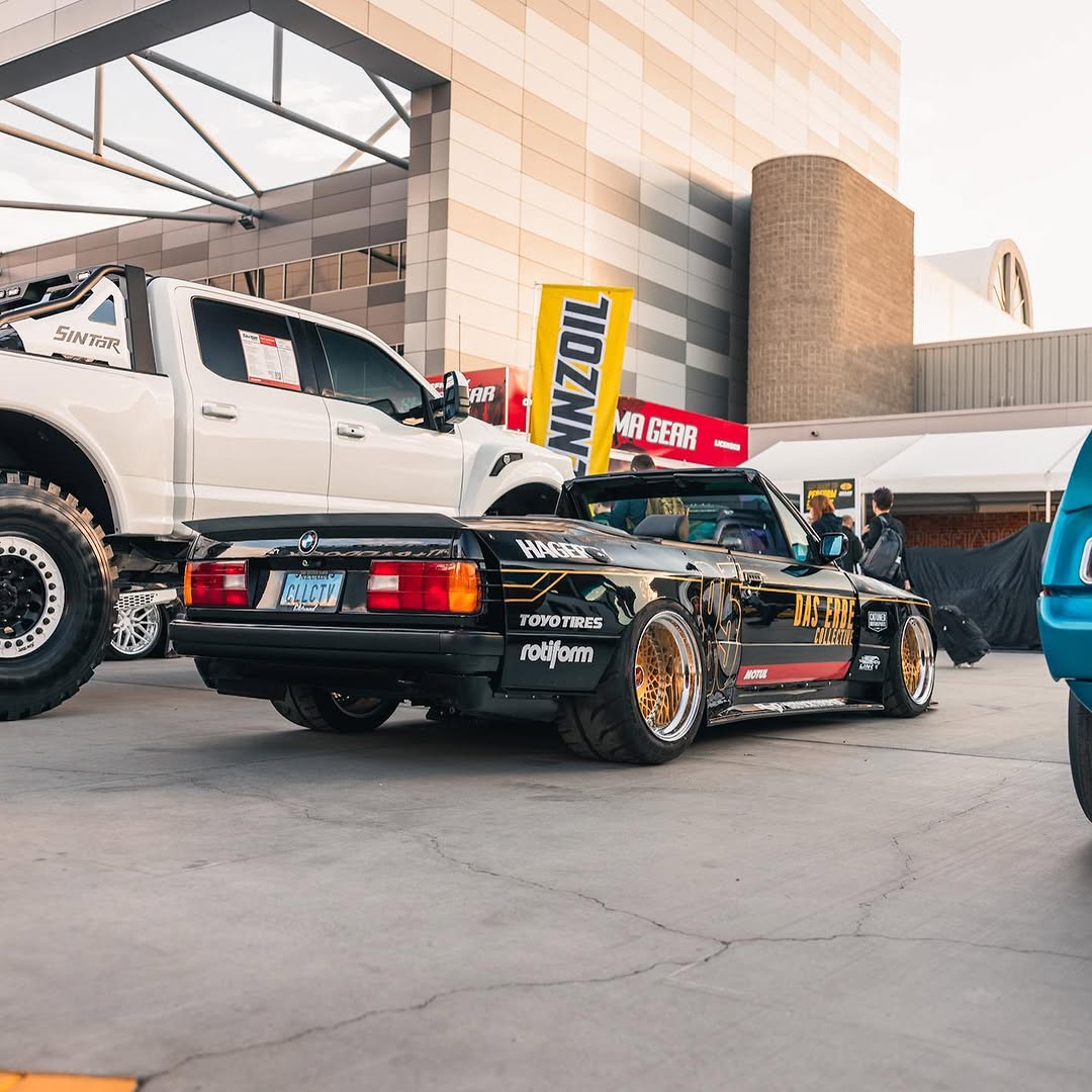 S52-Powered LTO widebody BMW E30 Convertible