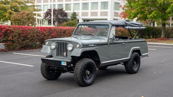 Modified 1968 Jeep Jeepster Commando V6