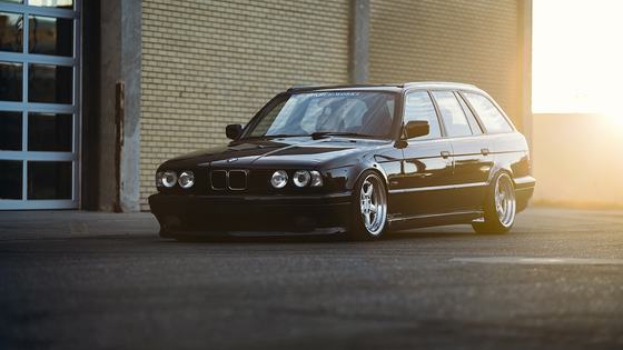 1992 BMW 525i Touring by Keith Ross