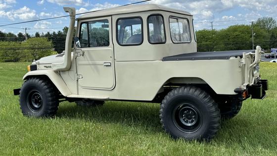 1982 Toyota Land Cruiser FJ40 by StevenAJ