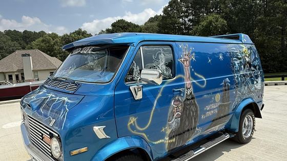 1977 Dodge Tradesman B200 "Wild Side"