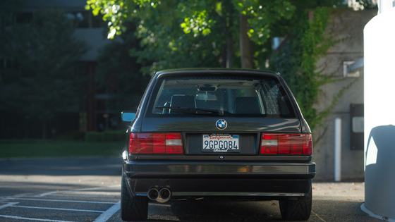 Euro BMW E30 Touring by CAtuned