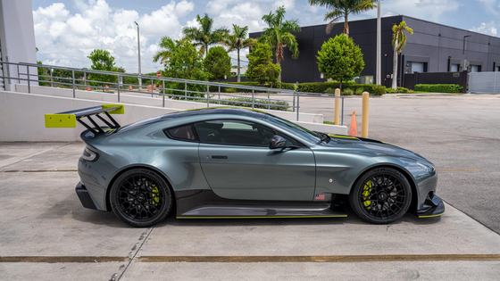2017 Aston Martin Vantage AMR Pro