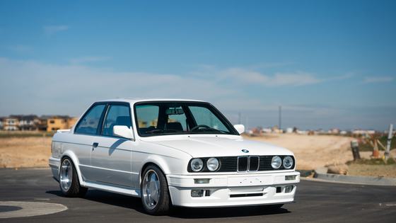 Custom BMW E30 325IS by CAtuned
