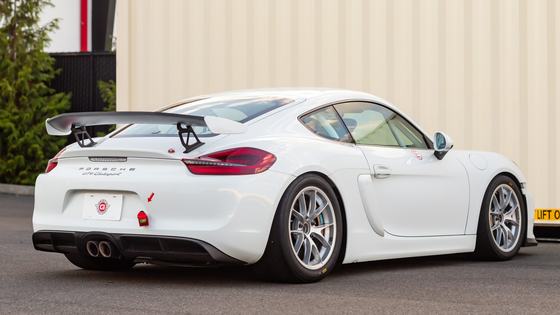 2016 Porsche Cayman GT4 Clubsport by GriotsMotors