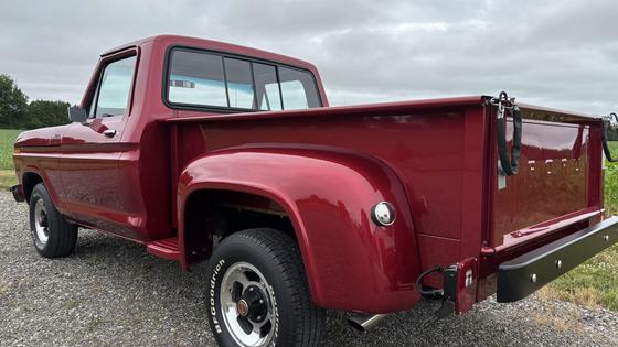 1977 Ford F-100 Custom Flareside