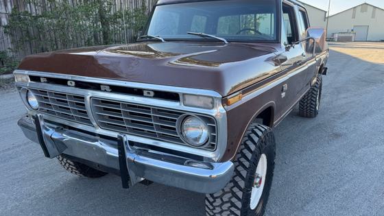 1975 Ford F-250 Custom Crew Cab Highboy
