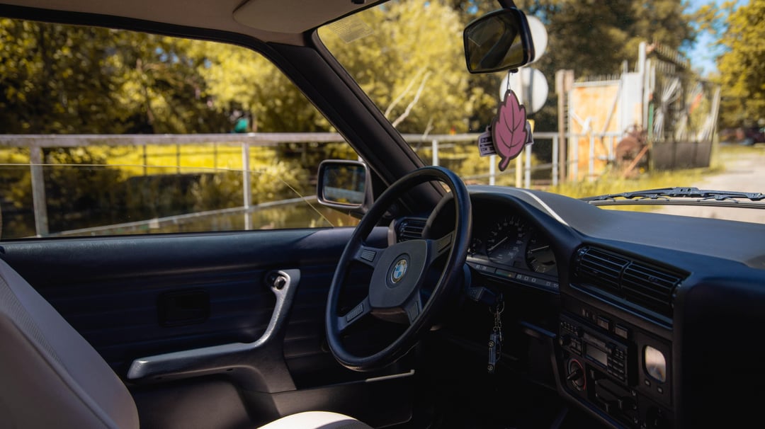 Clean BMW E30