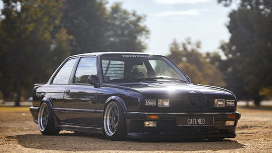 S52-Powered BMW E30 by CAtuned