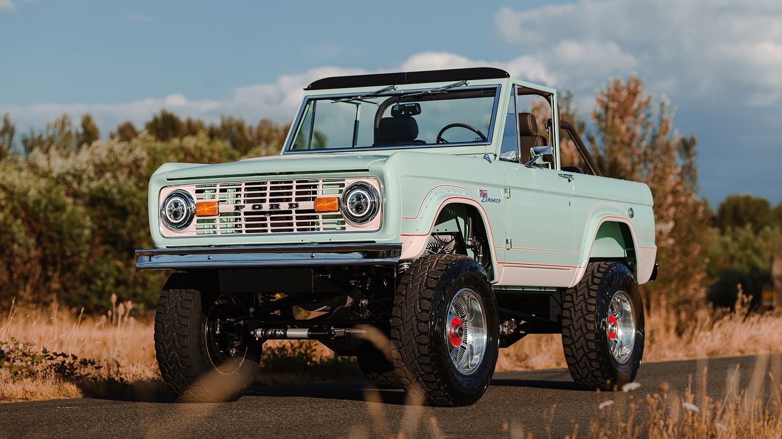 Electric Ford Bronco Luxe-GT Owned by Actor Strands
