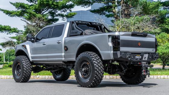 2022 Ford F-450 Platinum by Sintor Trucks