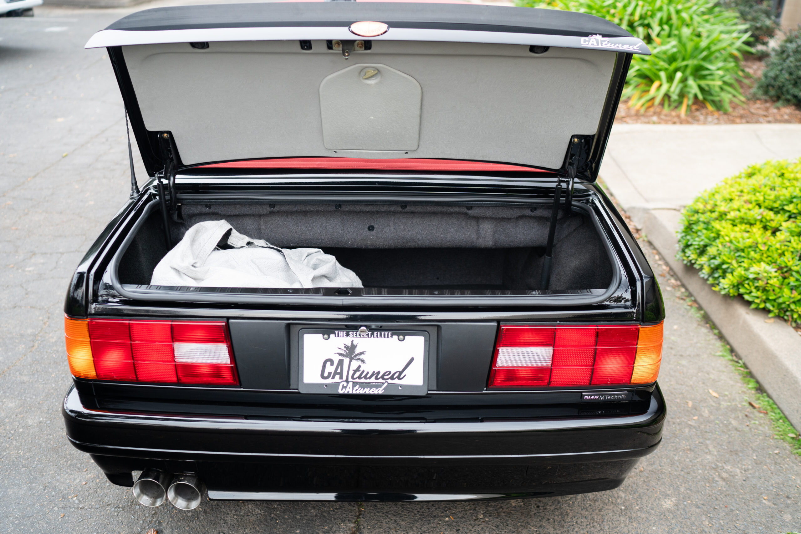 Rebuilt BMW E30 Mtech2 Convertible by CAtuned