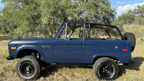 1975 Ford Bronco by KrisLH