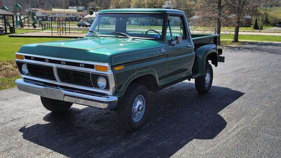 1977 Ford F-150 Custom Flareside 4x4