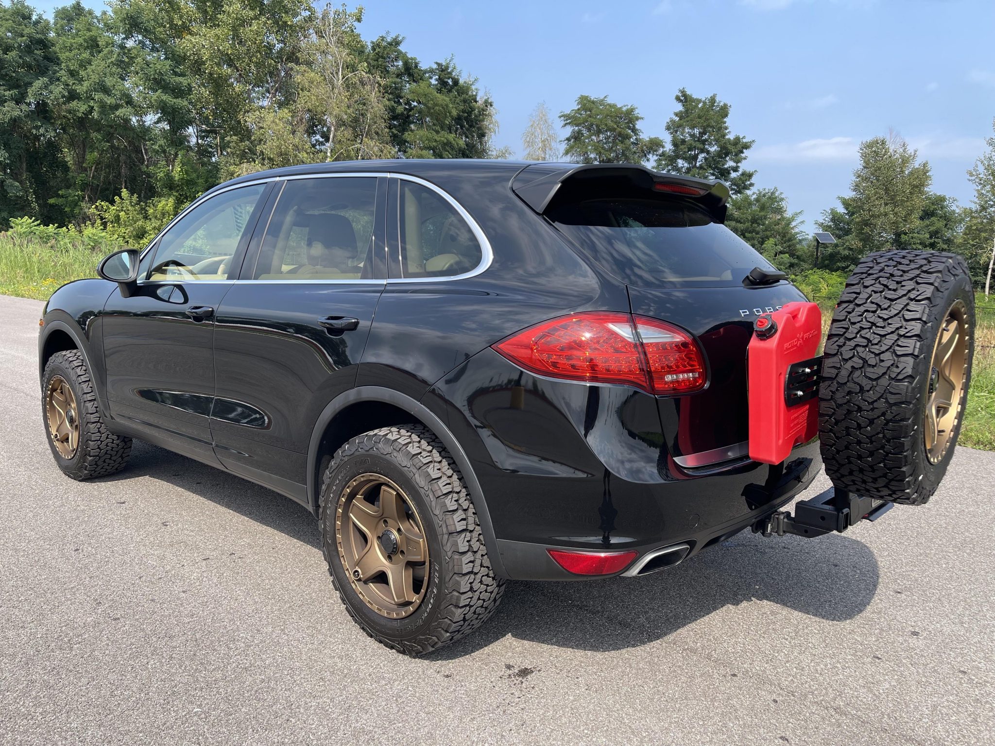 2013 Porsche Cayenne by Selling Dealer