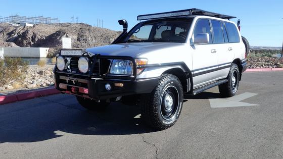 2000 Toyota Land Cruiser UZJ100