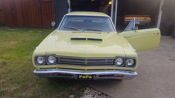 500hp Mopar-Powered 1969 Plymouth Road Runner Sleeper
