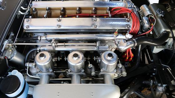 Eagle Restomod 1962 Jaguar E-Type Roadster
