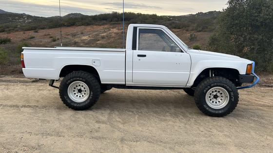 1985 Toyota Pickup by AdamGiglio007