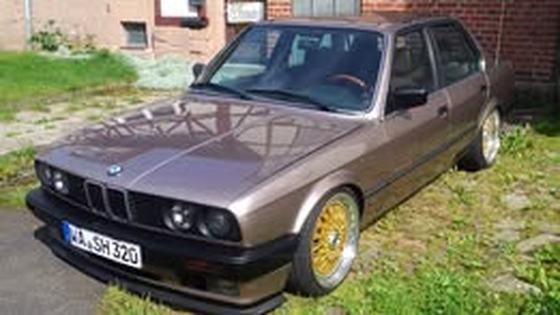 BMW E30
