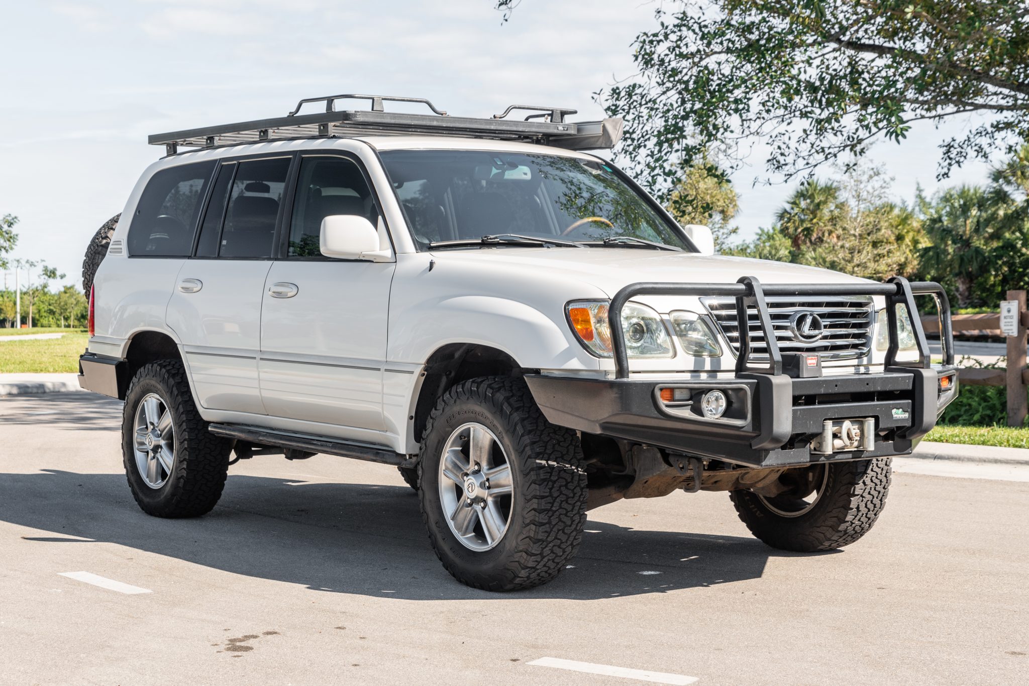 2006 Lexus LX470 Modified