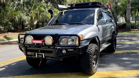 2002 Lexus LX470 by Terry Bravis