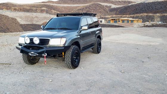 2000 Toyota Land Cruiser UZJ100