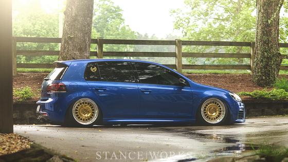 Volkswagen R by Luke Williams