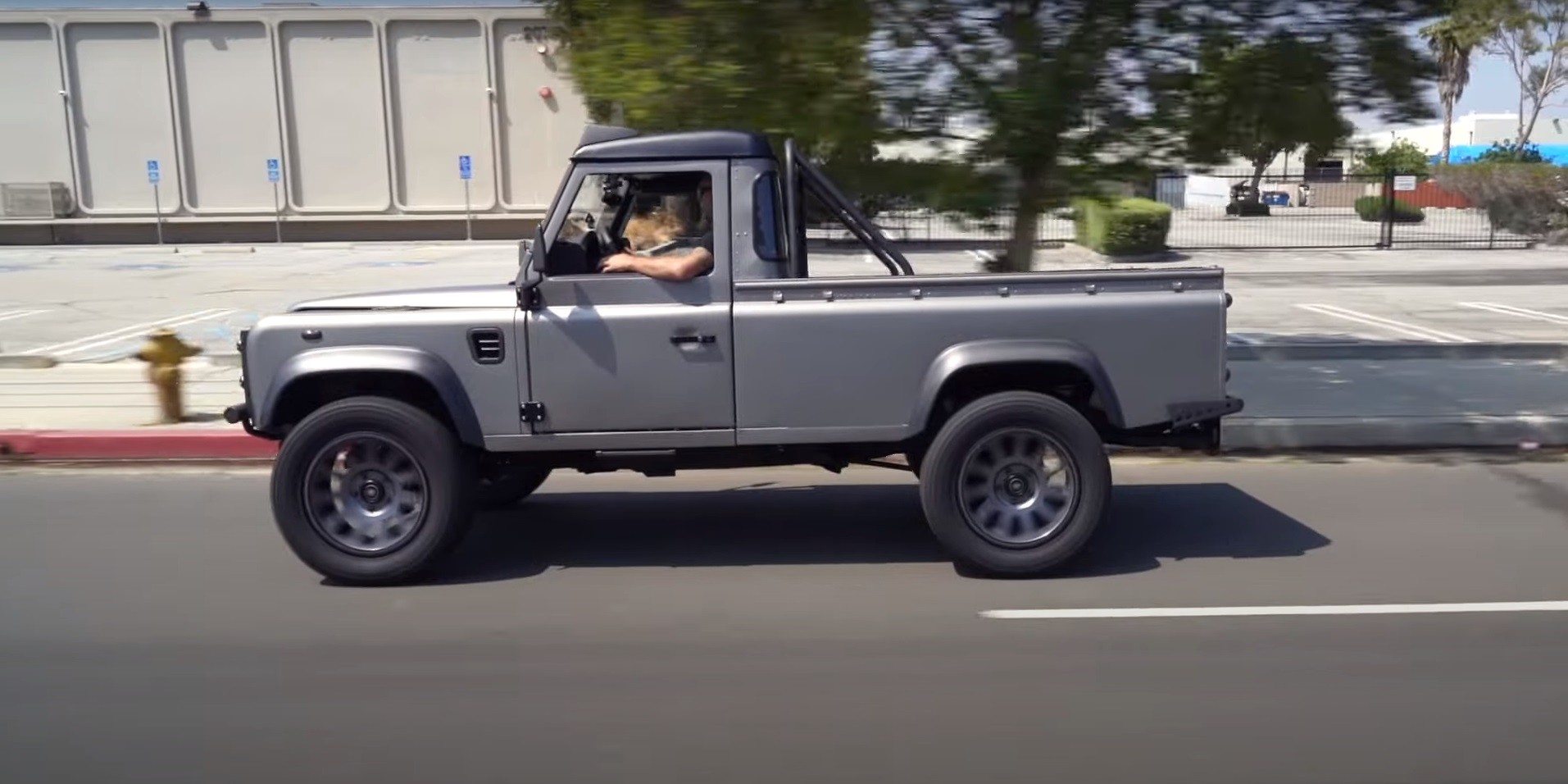 500hp LT1-Powered Land Rover Defender 110 Restomod