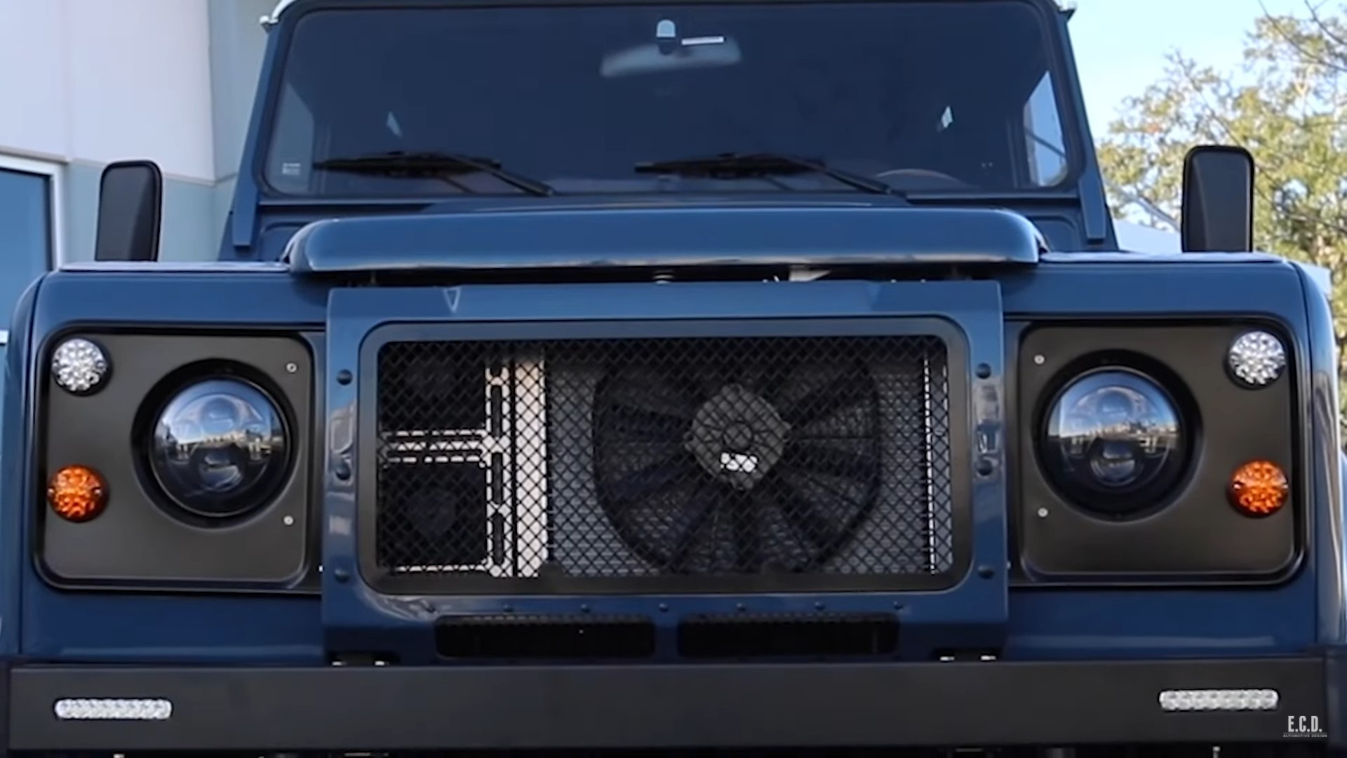 Tesla 450hp Land Rover Defender 110 by ECD