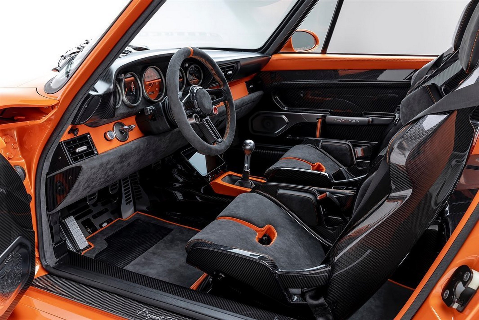 700hp Turbocharged Porsche 993 by Gunther Werks