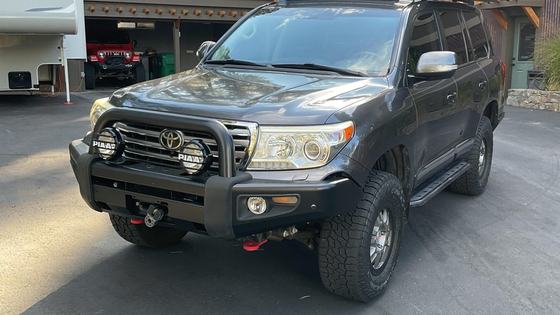 2014 Toyota Land Cruiser URJ200 by ckgreen06