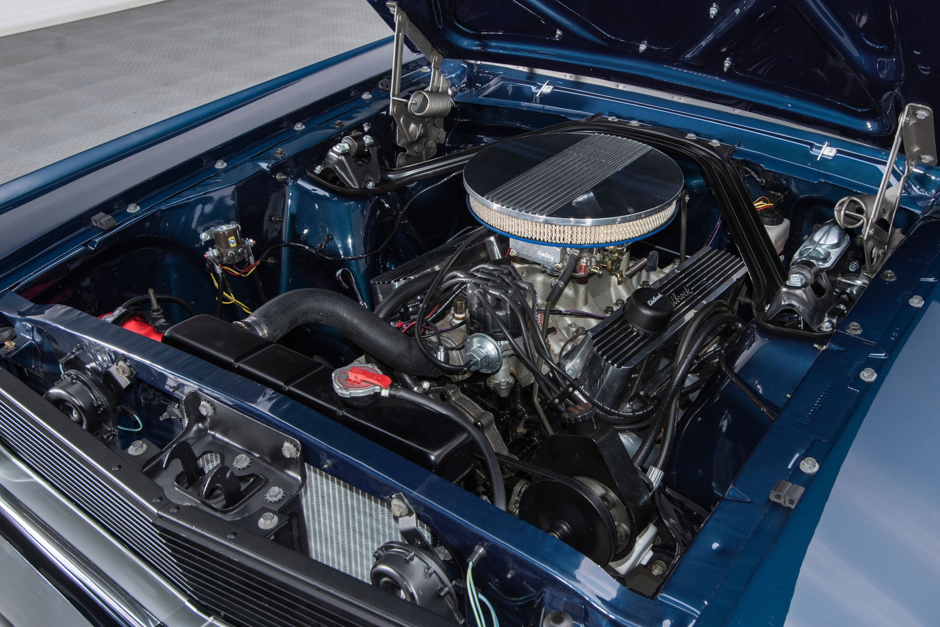 302 Crate Engine in 1966 Ford Mustang Notchback Restomod