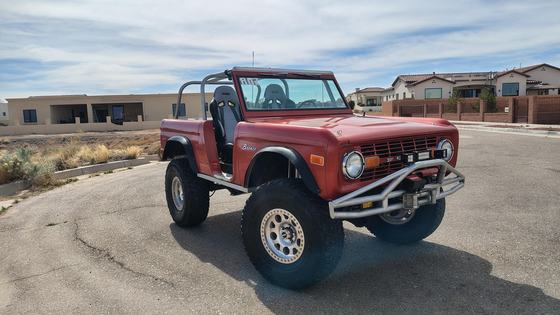 1975 Ford Bronco by eatoledo