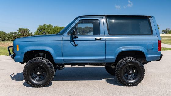 1987 Ford Bronco II XLT 4×4 by Rock Bottom Off Road