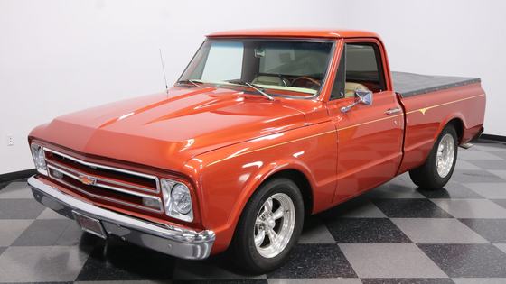 402 Big-Block Chevrolet C10 Restomod