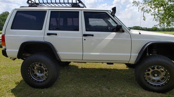 2001 Jeep Cherokee Sport 4×4 by Captainwesley10