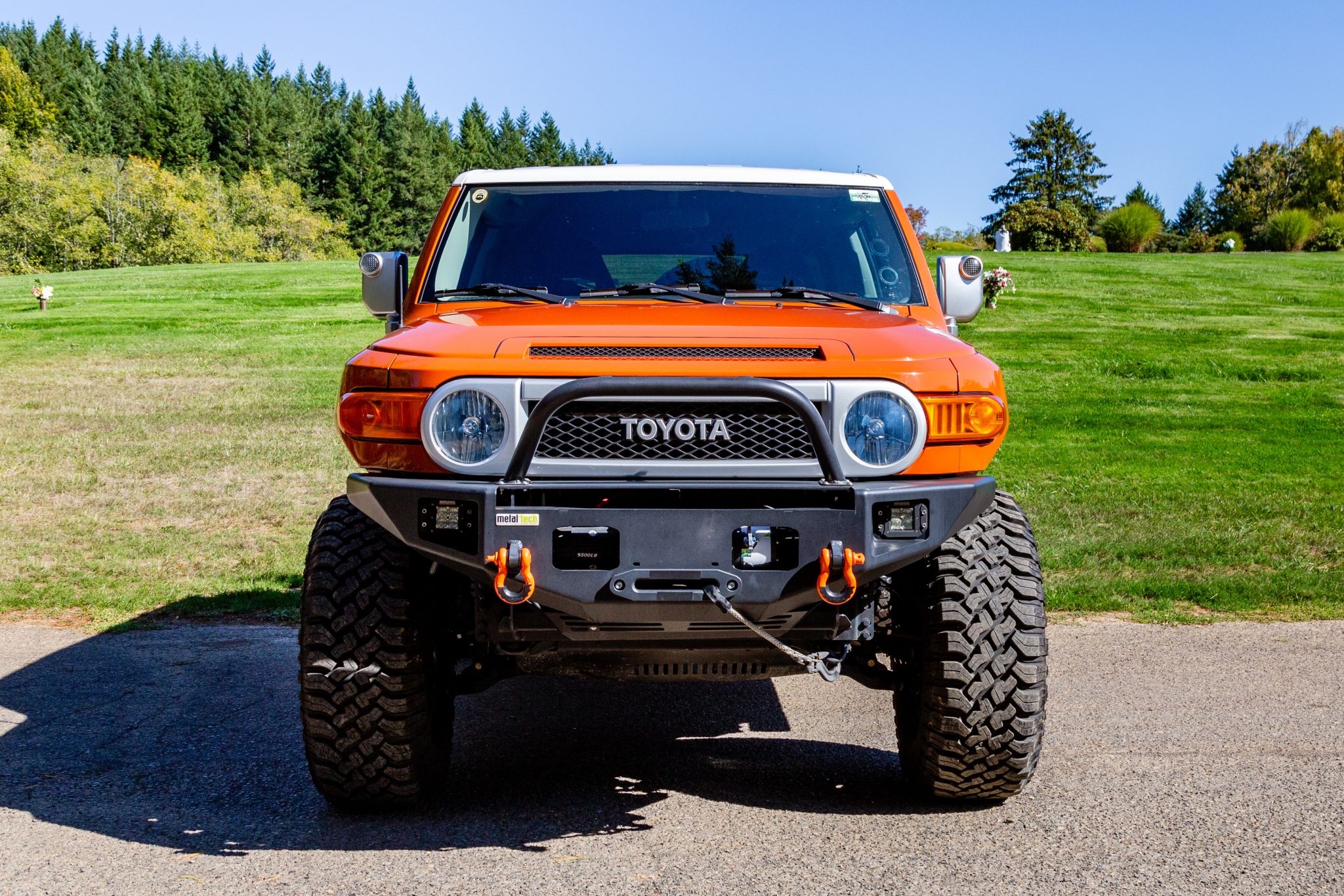 Modified 2007 Toyota FJ Cruiser with Lift and Icon Wheels