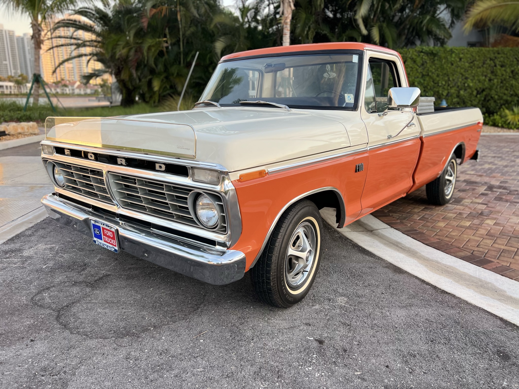 1974 Ford F-100 Custom 3-Speed