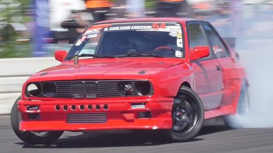 Drift BMW E30