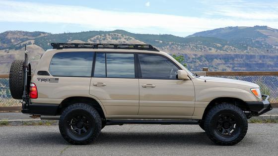 2000 Toyota Land Cruiser UZJ100