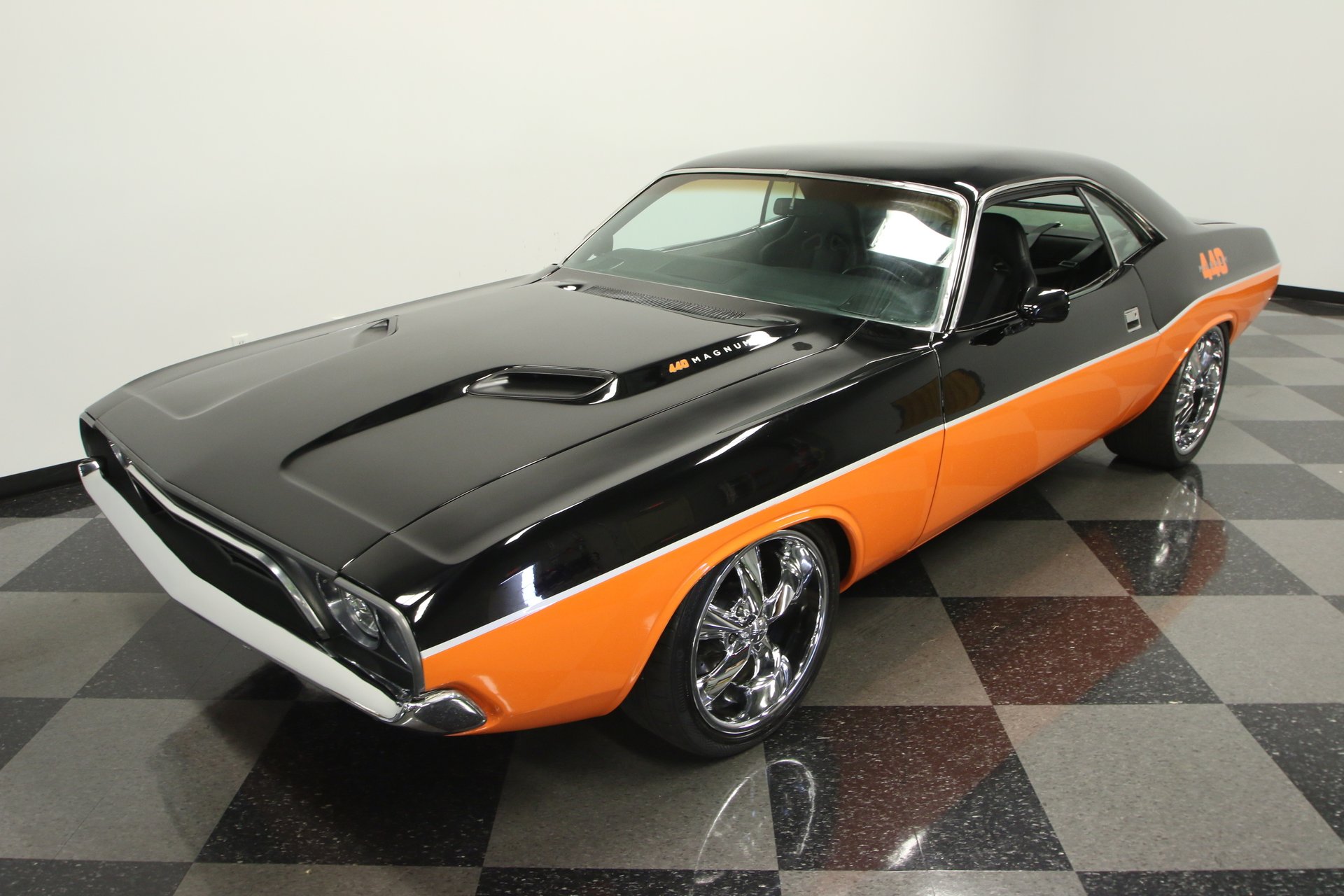 482hp 7.2L V8 Restomod 1972 Dodge Challenger