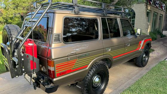 1985 Toyota Land Cruiser FJ60 Modified