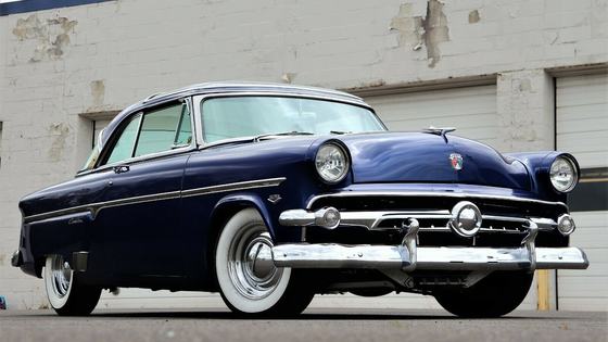 5.0 HO V8-Powered 1954 Ford Crestline Skyliner