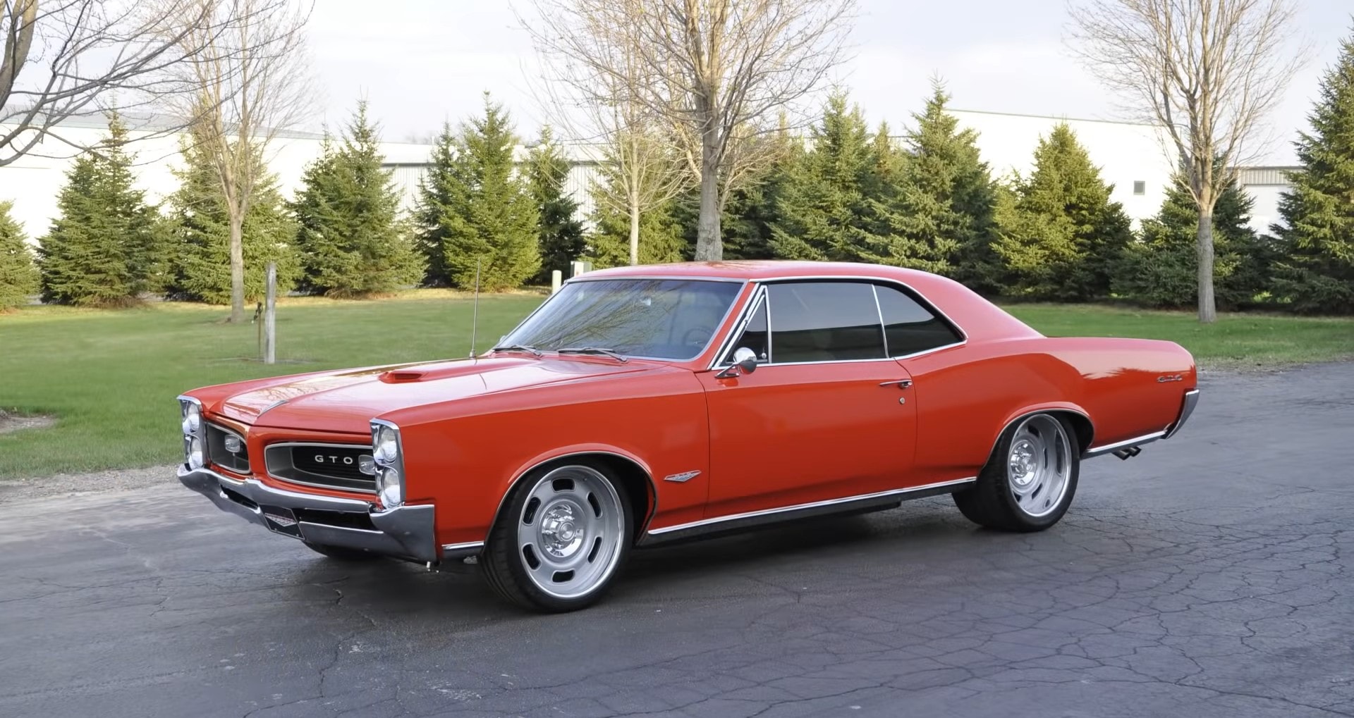 Restomod 1966 Pontiac GTO with Stock 389 Tri-Power